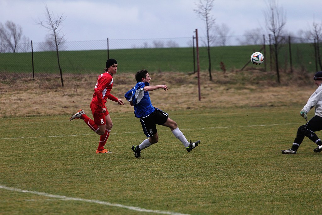 Klasa A: Dąb - Czarni 4:0