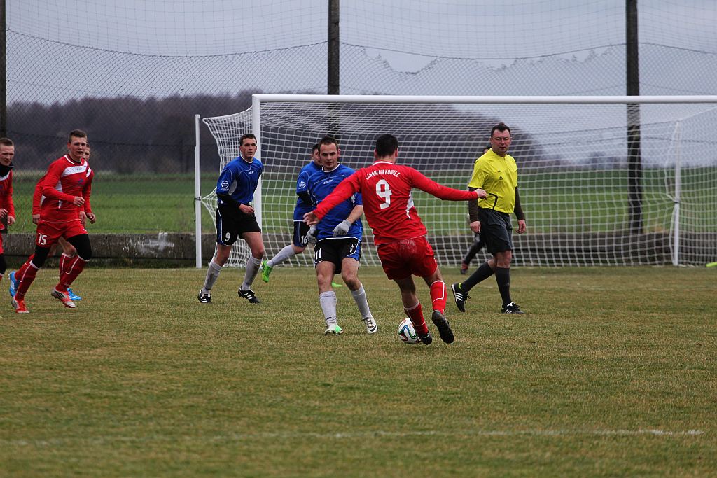 Klasa A: Dąb - Czarni 4:0