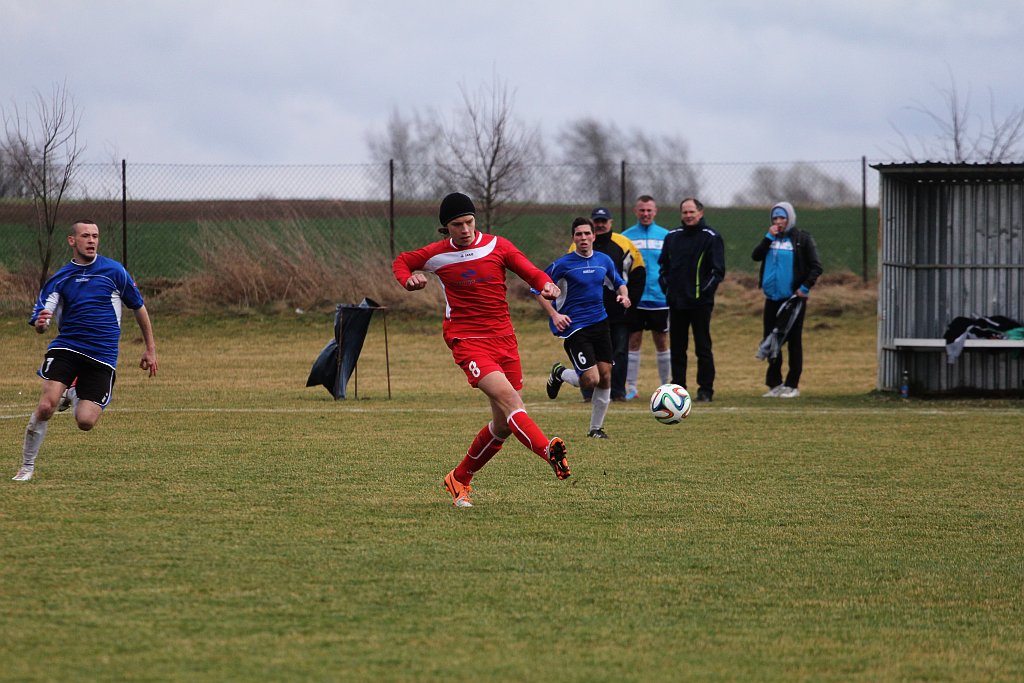 Klasa A: Dąb - Czarni 4:0