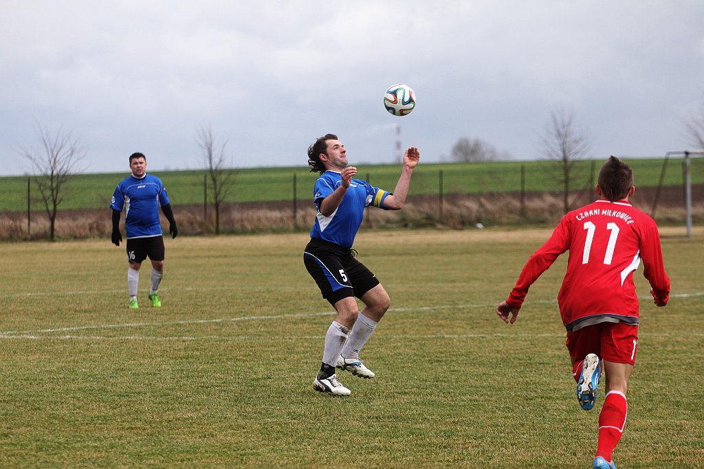 Klasa A: Dąb - Czarni 4:0