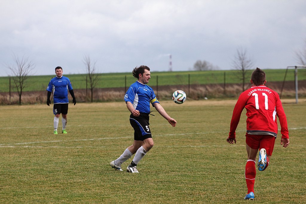 Klasa A: Dąb - Czarni 4:0