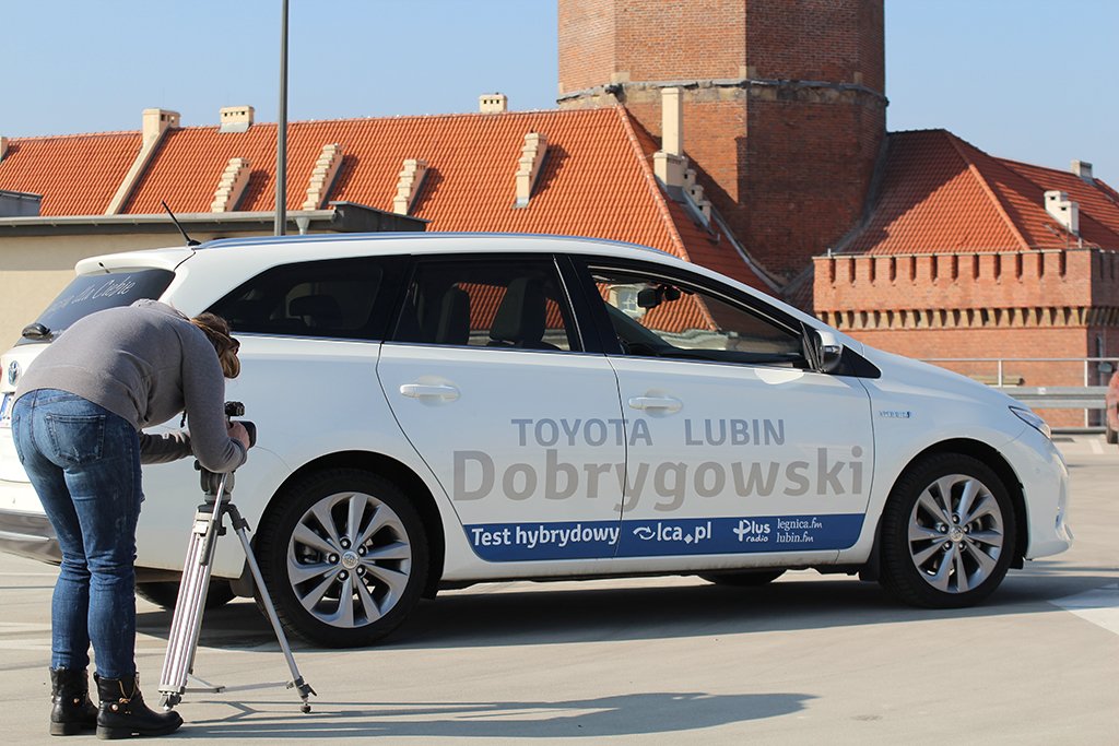 Auris raz jeszcze, ale na prąd