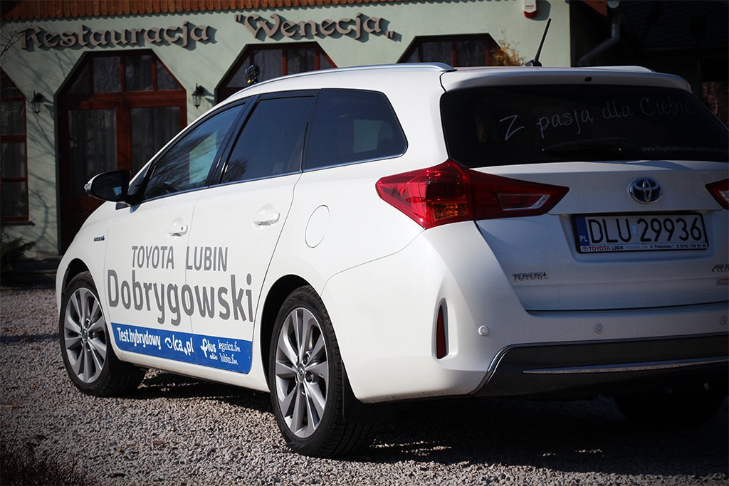 Auris raz jeszcze, ale na prąd