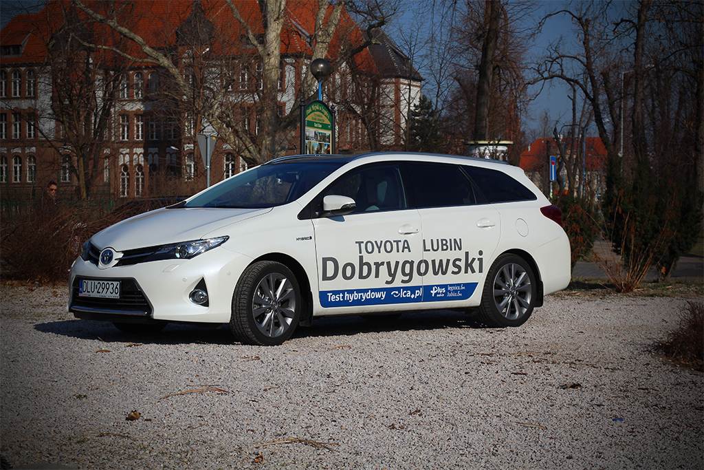 Auris raz jeszcze, ale na prąd