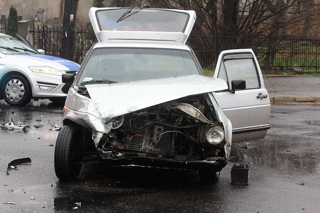 Wypadek trzech aut na Wrocławskiej
