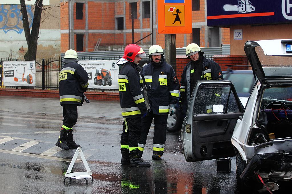 Wypadek trzech aut na Wrocławskiej