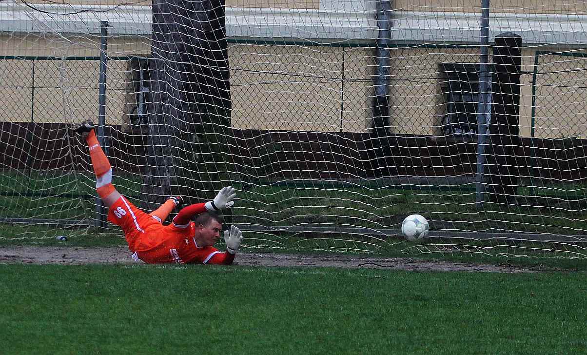 Okręgówka: KS Legnickie Pole - Odra  0:2