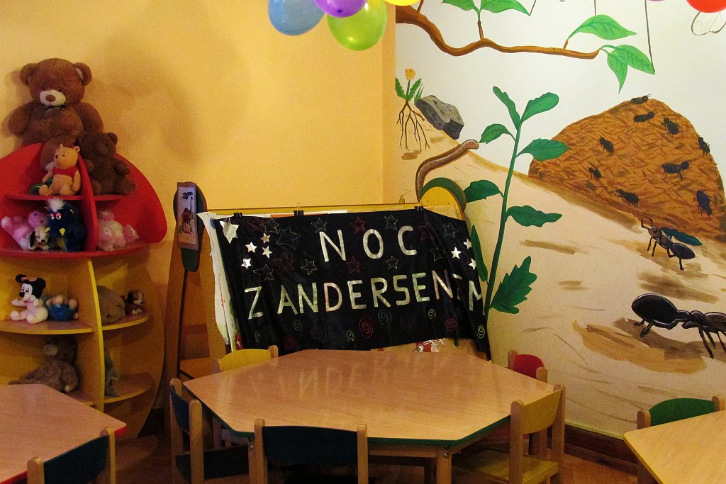 Noc z Andersenem w bibliotece