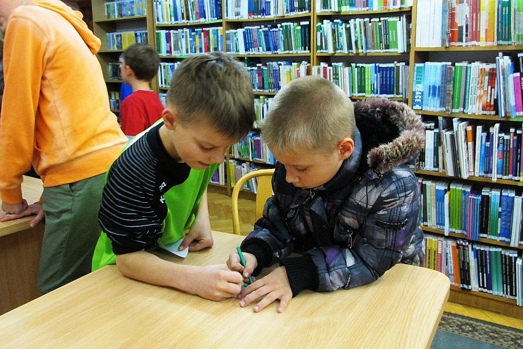 Noc z Andersenem w bibliotece