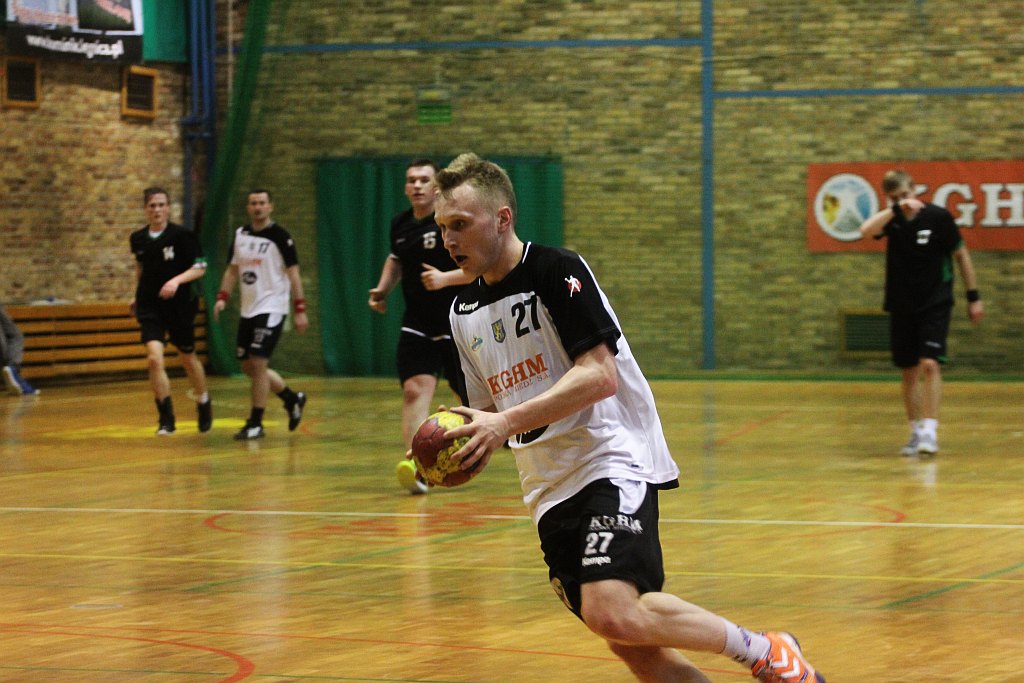Siódemka zdeklasowała akademików. 17 goli Czuwarów!