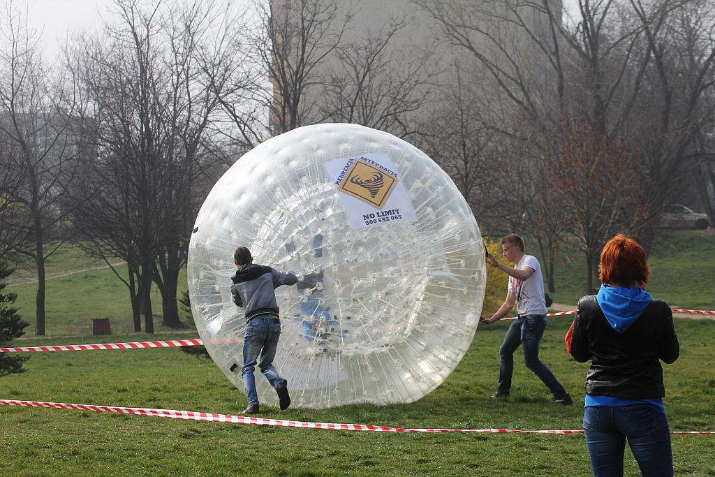 No limit porywa w inny świat