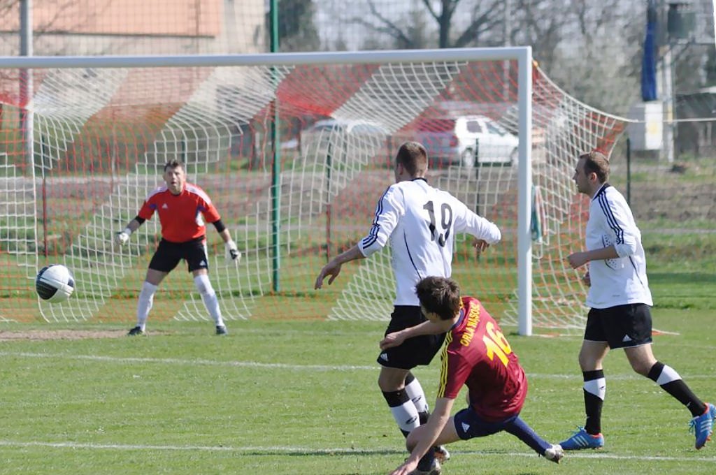IV Liga: Orkan - Orla 2:2