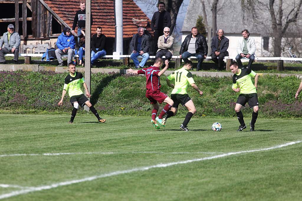 Klasa A: Dąb - Fenix 5:3