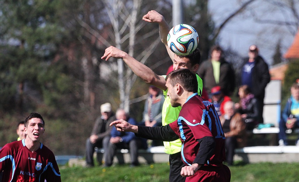 Klasa A: Dąb - Fenix 5:3