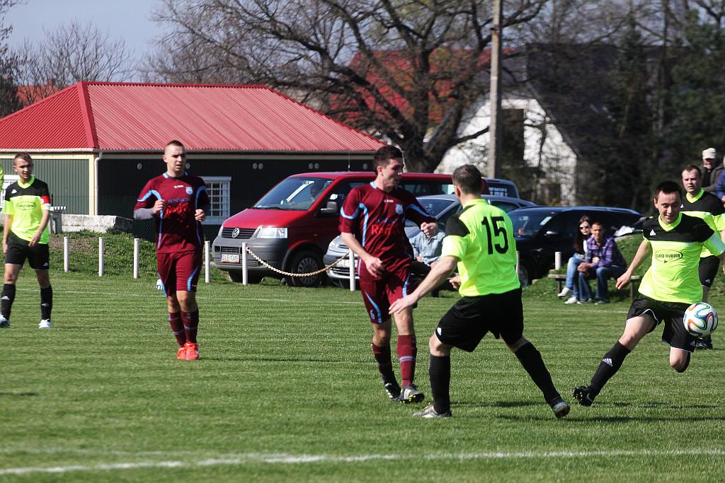 Klasa A: Dąb - Fenix 5:3
