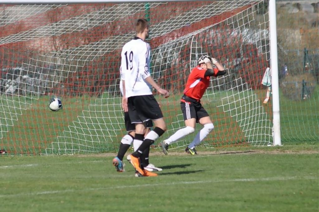 IV Liga: Orkan - Orla 2:2