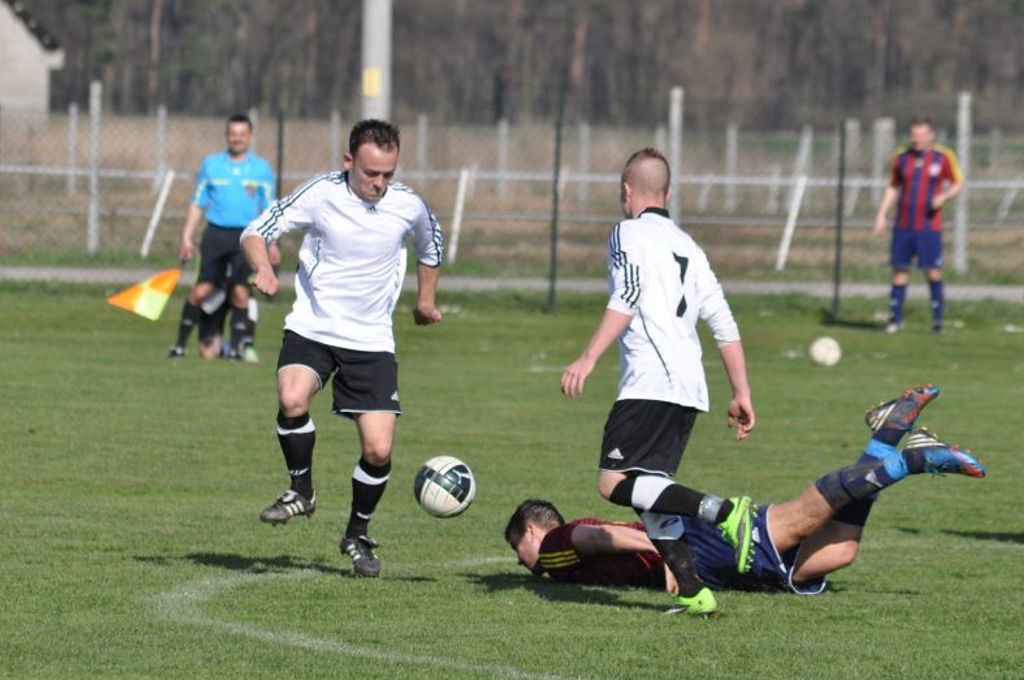 IV Liga: Orkan - Orla 2:2