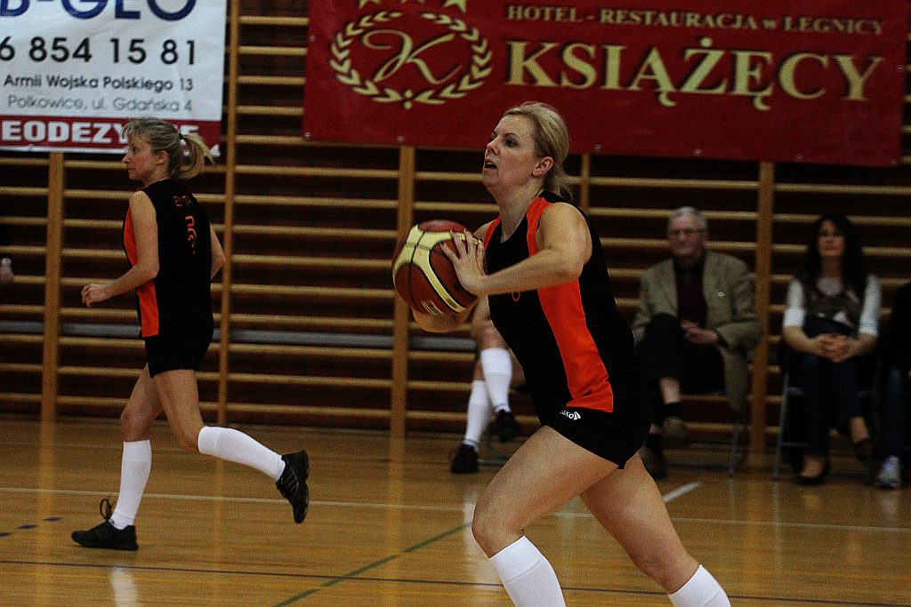 Koszykarki Ekonoma lepsze od weteranek