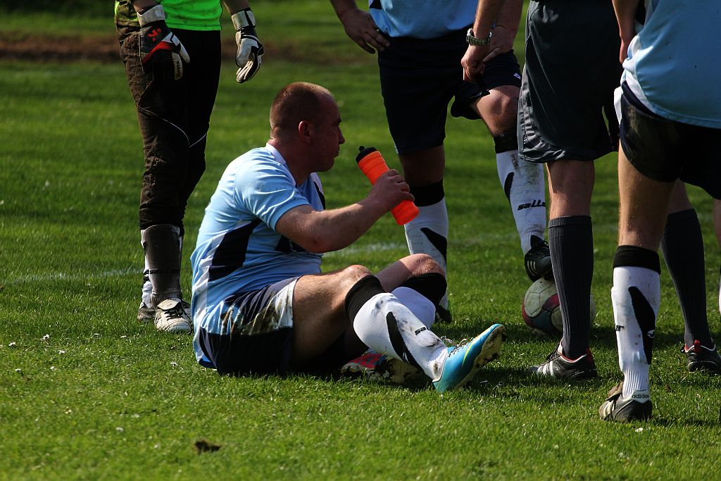 Klasa B: Błękitni - Grom 3:3