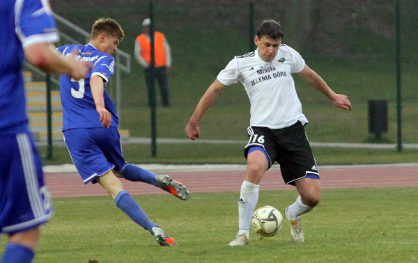 IV liga: Karkonosze - Miedź II 0:0