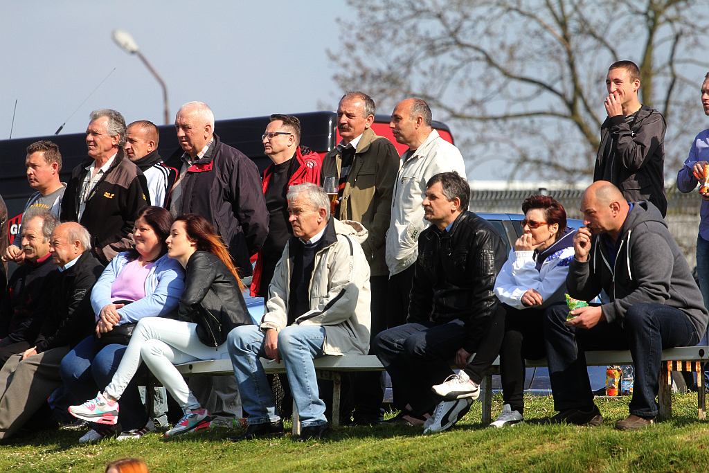Klasa B: Błękitni - Grom 3:3