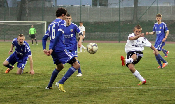 IV liga: Karkonosze - Miedź II 0:0