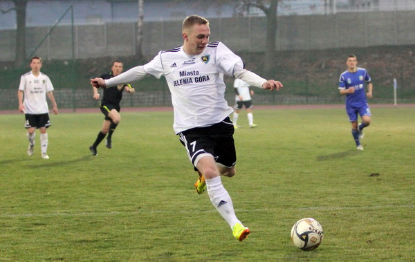 IV liga: Karkonosze - Miedź II 0:0