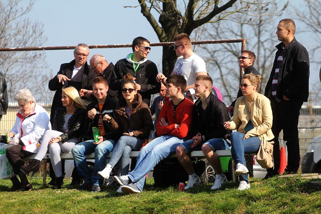 Klasa B: Błękitni - Grom 3:3
