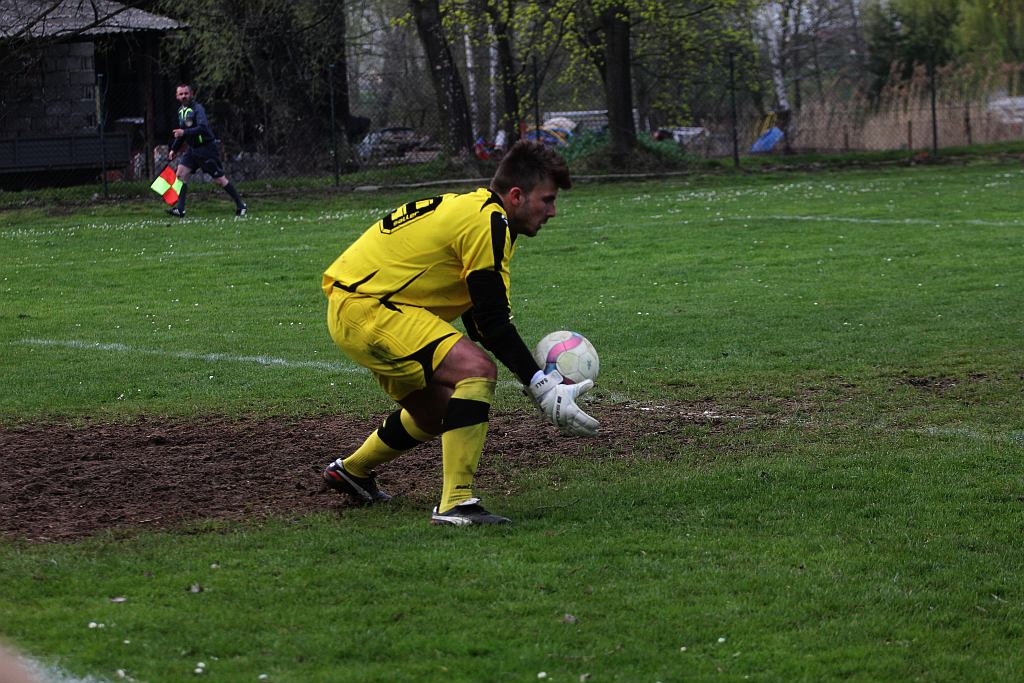 Klasa B: Błękitni - Grom 3:3