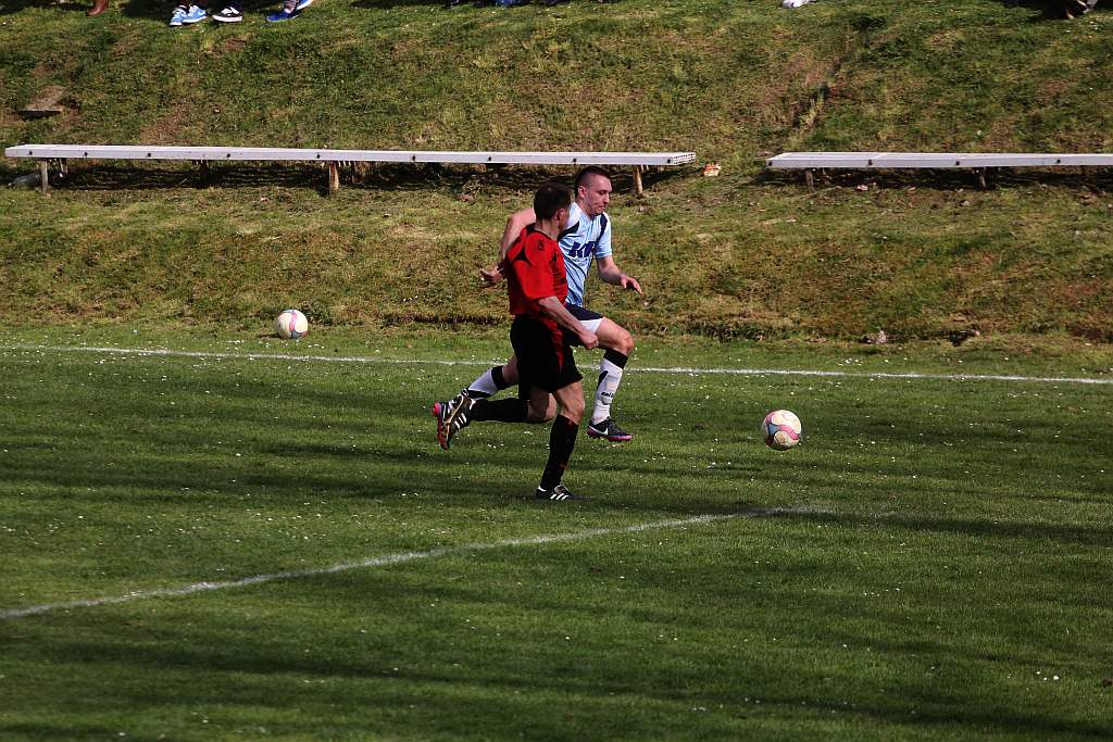 Klasa B: Błękitni - Grom 3:3