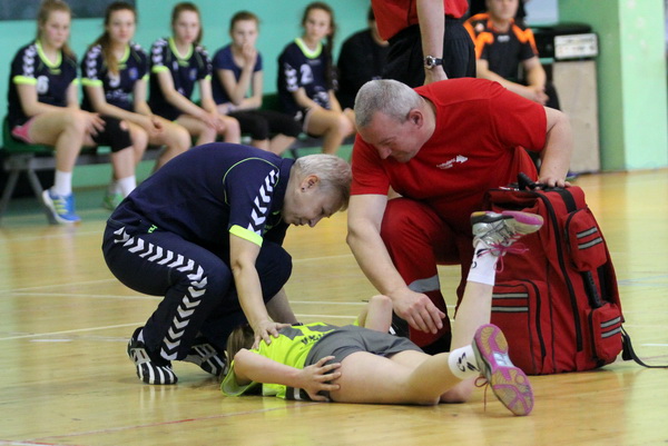 Młodziczki Dziewiątki przegrały w Jeleniej Górze