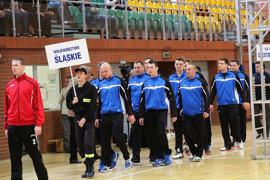 Strażacy już grają o medale