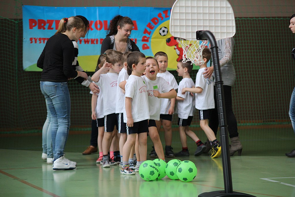 Sportowe zmagania przedszkolaków