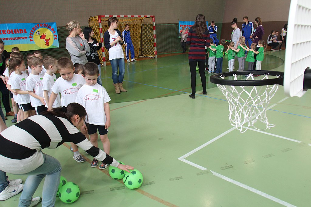 Sportowe zmagania przedszkolaków