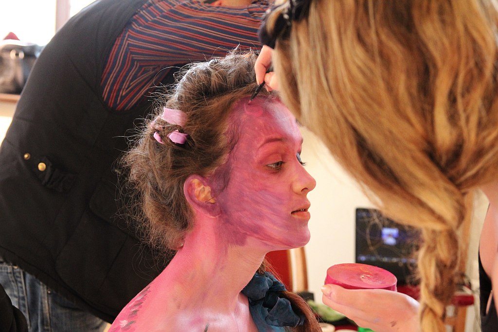 Avatar uczy sztuki bodypaintingu