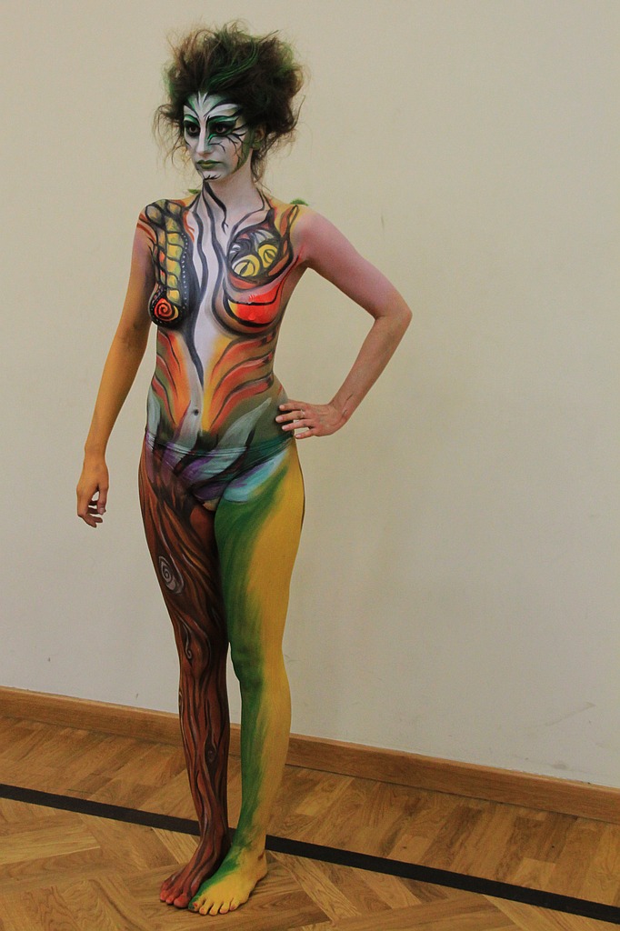 Avatar uczy sztuki bodypaintingu