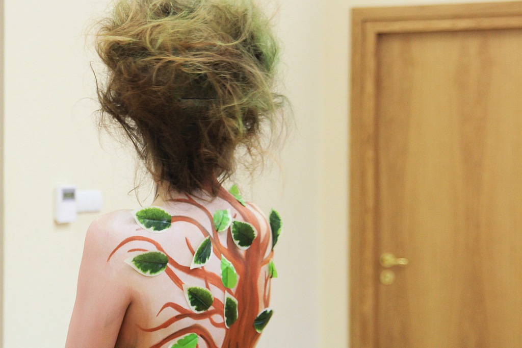 Avatar uczy sztuki bodypaintingu