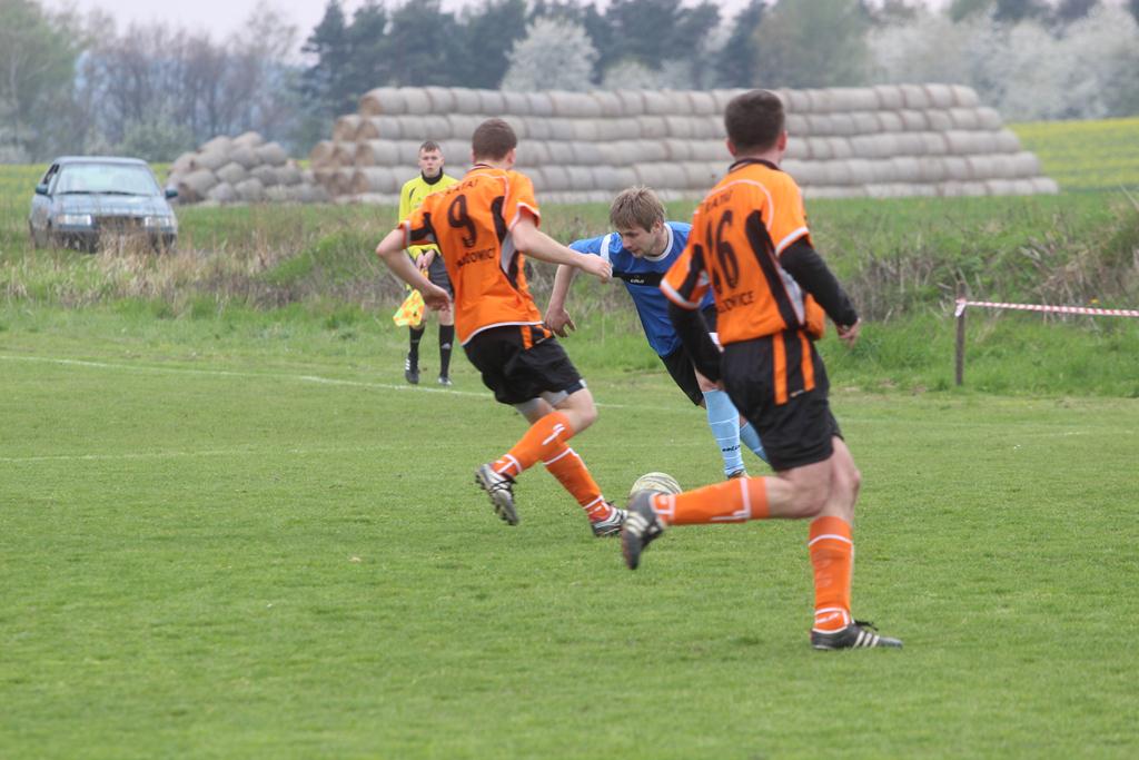 KLASA A: Błękitni Kościelec - Rataj Paszowice 1:2