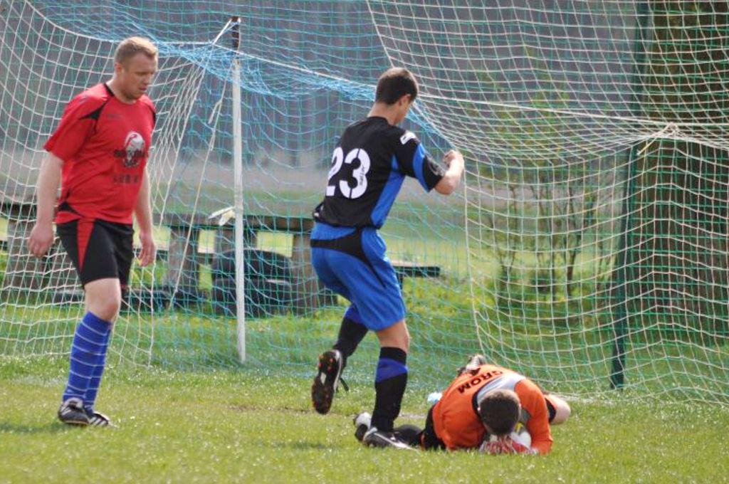 KLASA B: Grom Gromadzyń-Wielowieś - Cicha Woda 6:0