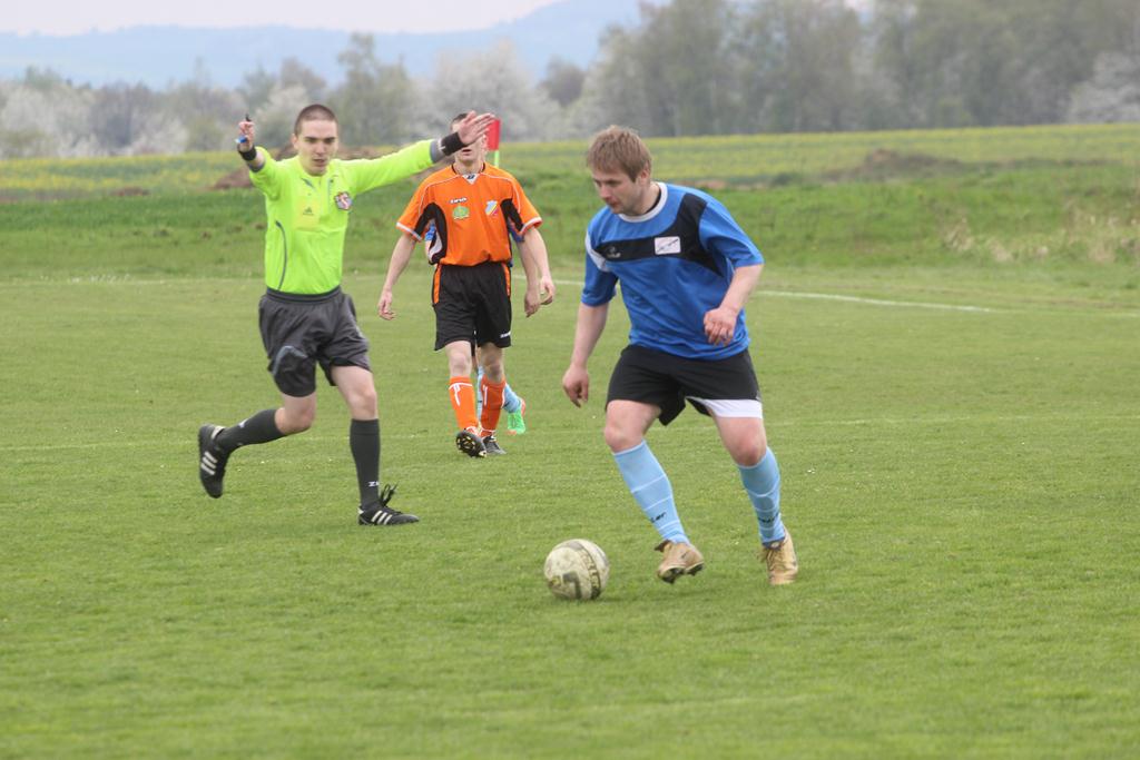 KLASA A: Błękitni Kościelec - Rataj Paszowice 1:2