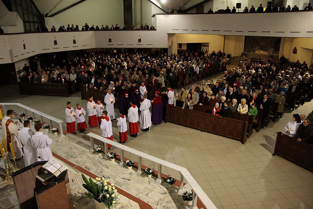 Wielka Sobota wraz z rezurekcją