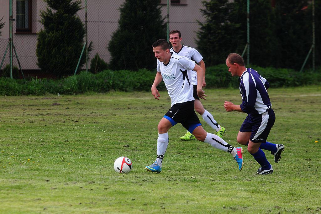 Klasa B: Czarni - Gryf Olimpia 2:8