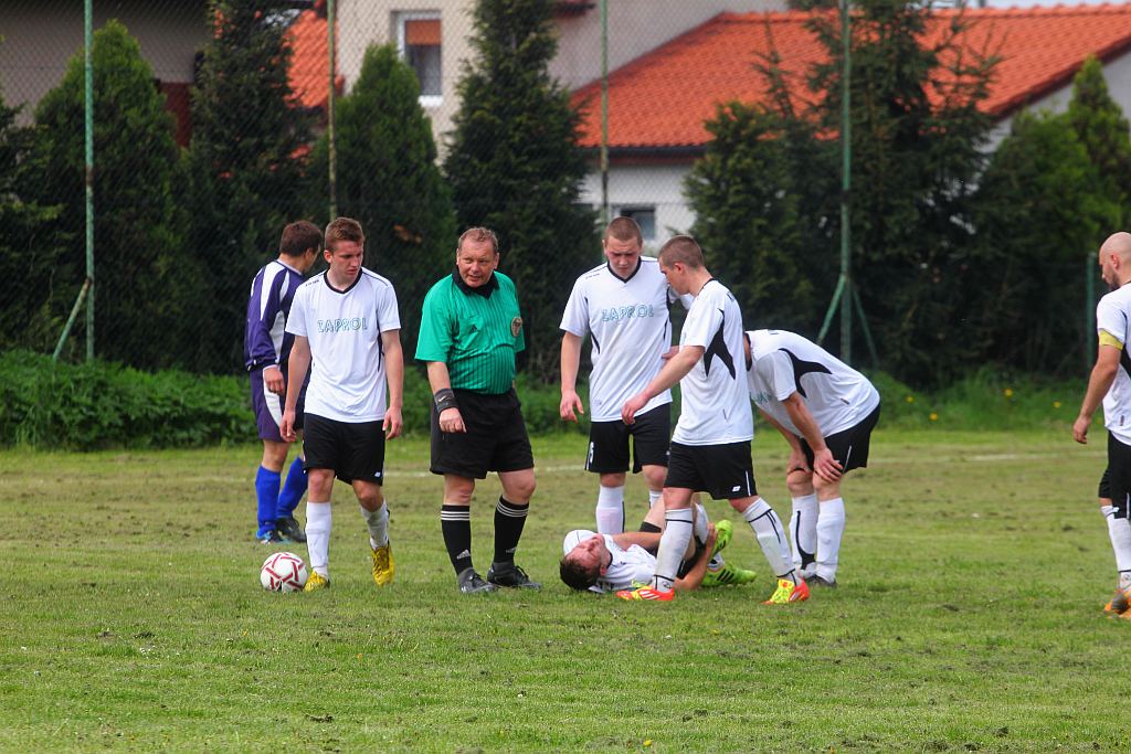 Klasa B: Czarni - Gryf Olimpia 2:8