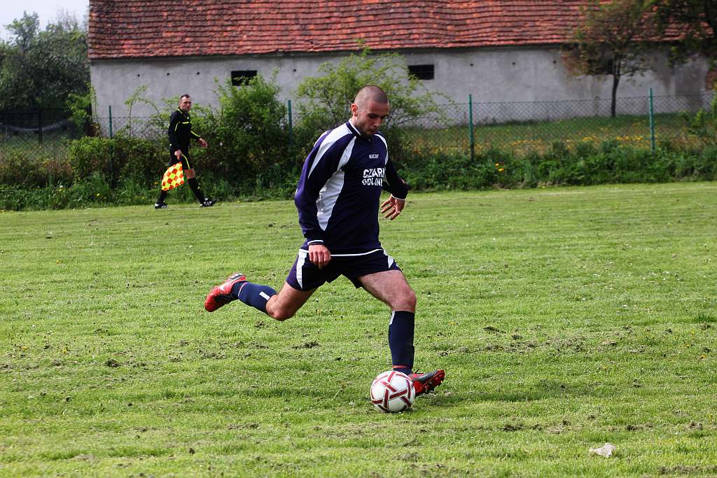 Klasa B: Czarni - Gryf Olimpia 2:8