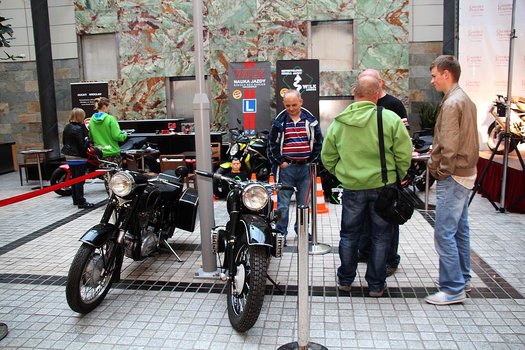 Motocyklowe szaleństwo w Galerii Piastów