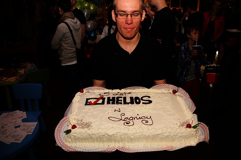 Urodzinowy tort w kinie Helios