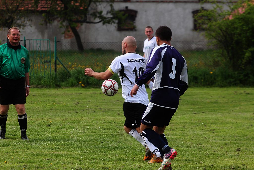 Klasa B: Czarni - Gryf Olimpia 2:8