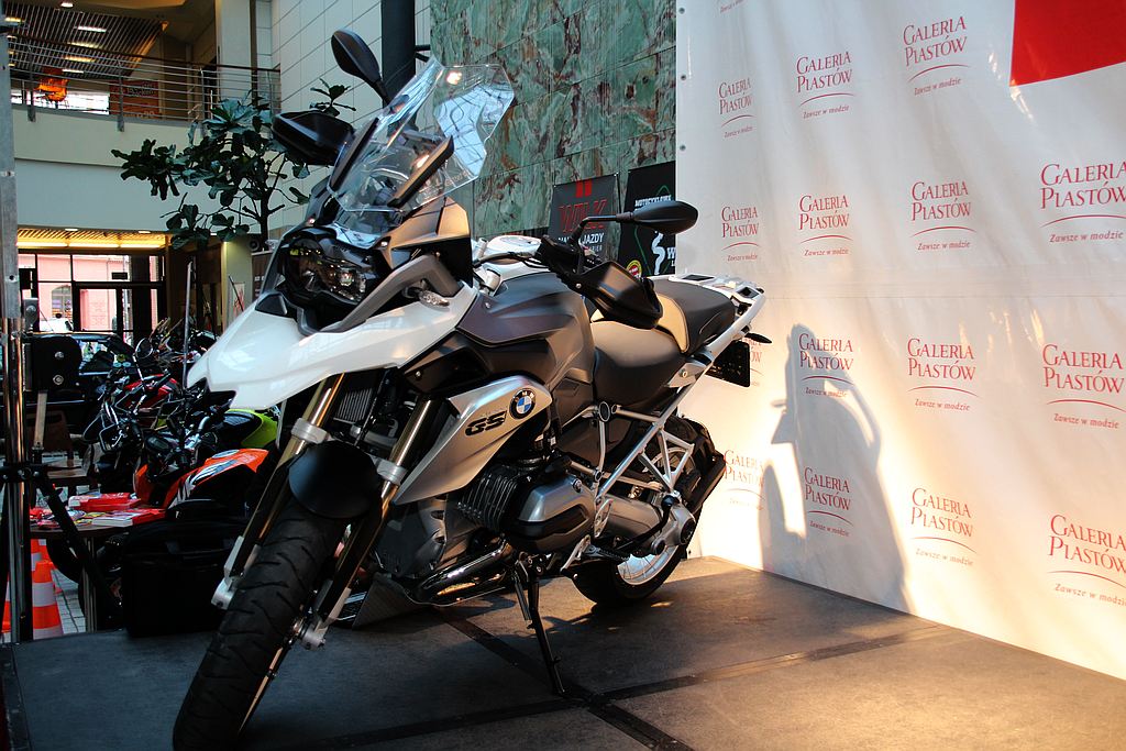 Motocyklowe szaleństwo w Galerii Piastów