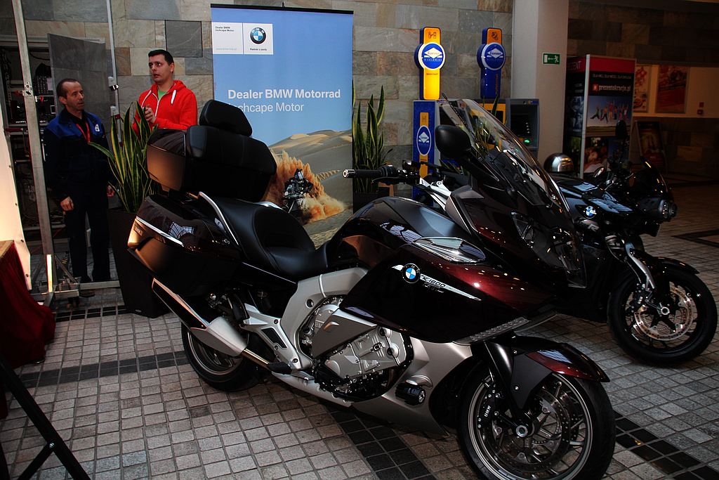 Motocyklowe szaleństwo w Galerii Piastów
