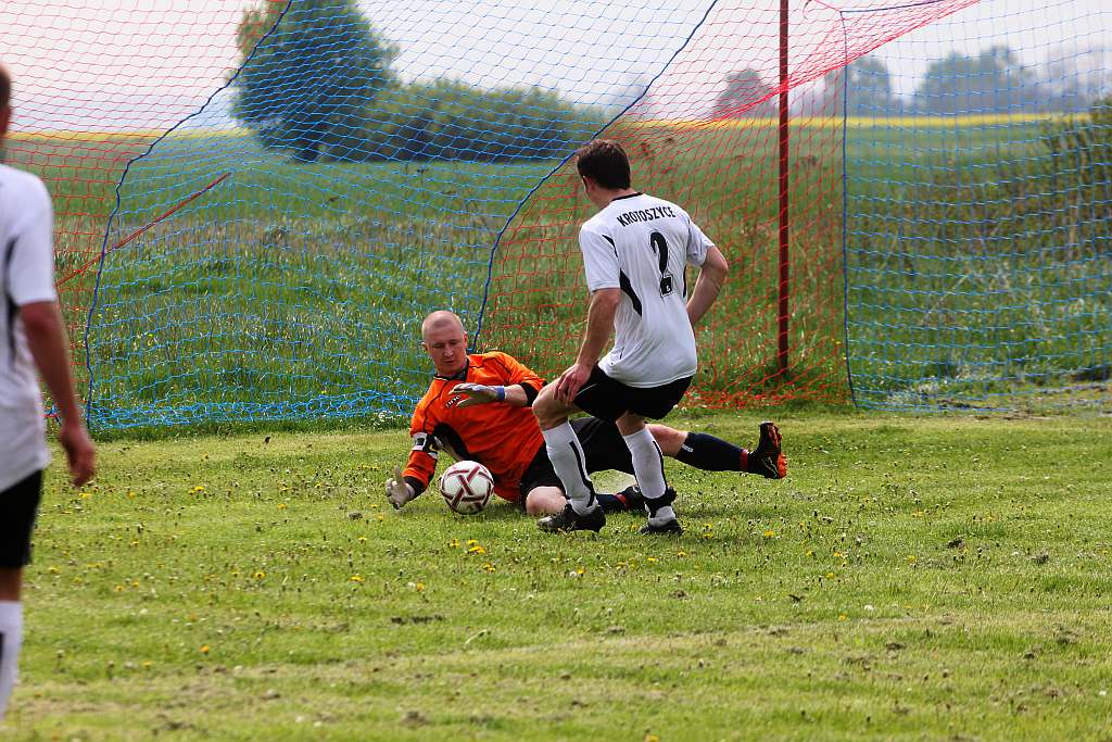 Klasa B: Czarni - Gryf Olimpia 2:8